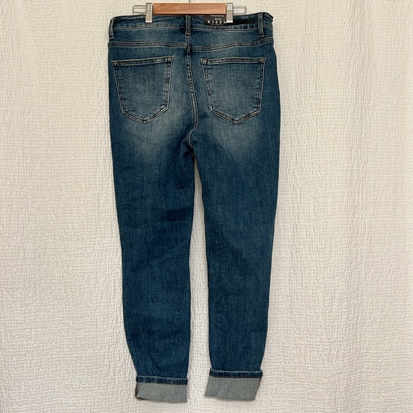 Women’s Risen Stylish Distressed Blue Jeans - Picture 7 of 10